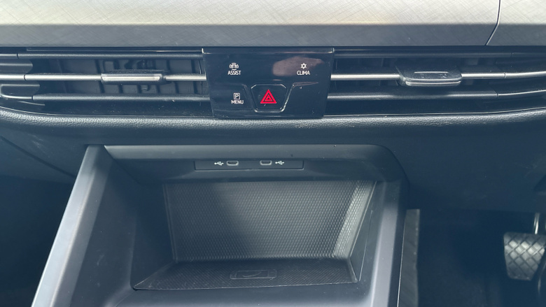 Volkswagen Golf 2.0 TDI Life 5dr DSG Diesel Hatchback